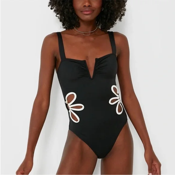 Tuckernuck x Seamolly Black and White One Piece Swimsuit - Picture 1 of 4